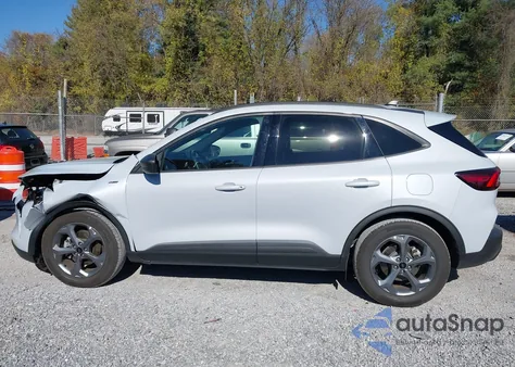 2025 Ford Escape St-Line from USA, damaged, VIN 1FMCU0MN4SUA10299